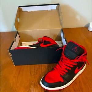 Air Jordan 1 mid red and black
